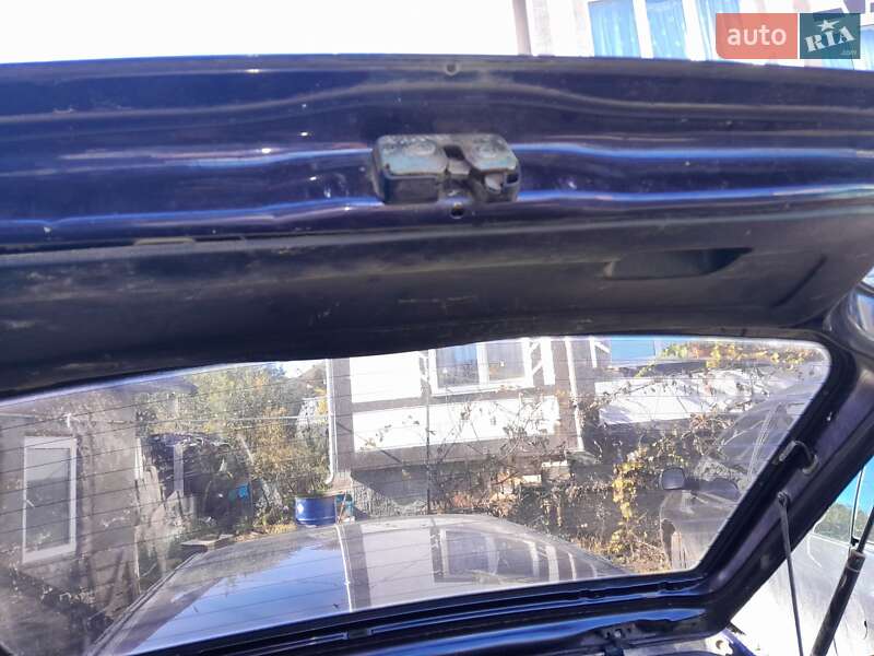 Хэтчбек Volkswagen Golf 1997 в Черновцах