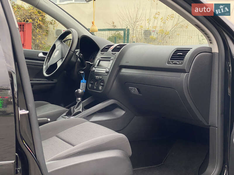 Хэтчбек Volkswagen Golf 2006 в Житомире фото 17 Хэтчбек Volkswagen Golf 2006 в Житомире