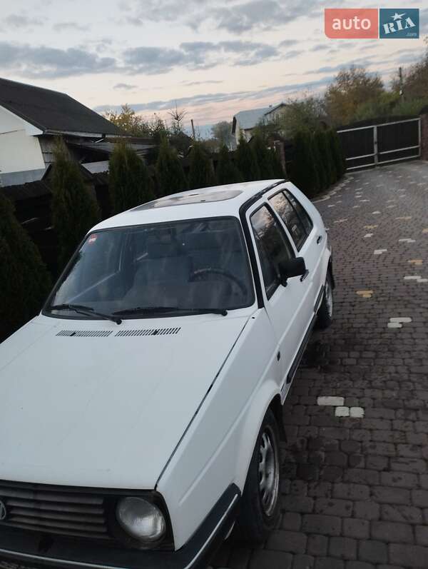 Хэтчбек Volkswagen Golf 1987 в Коломые фото Хэтчбек Volkswagen Golf 1987 в Коломые