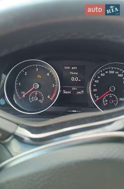 Универсал Volkswagen Golf 2014 в 
