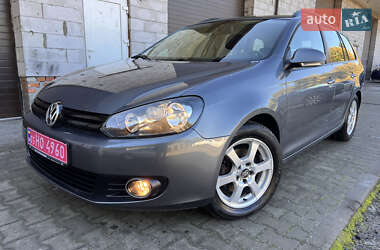 Універсал Volkswagen Golf 2010 в Луцьку