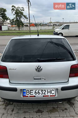 Хетчбек Volkswagen Golf 2000 в Миколаєві