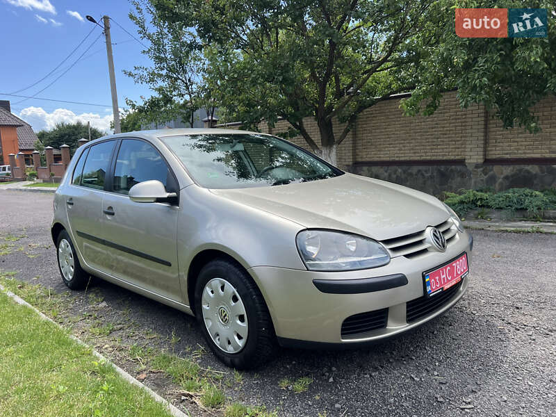 Хэтчбек Volkswagen Golf 2005 в Киеве фото 2 Хэтчбек Volkswagen Golf 2005 в Киеве