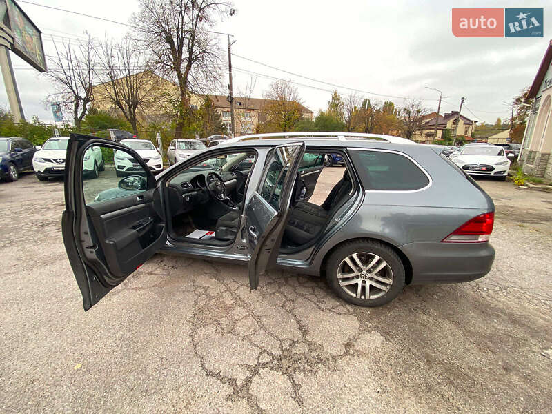 Універсал Volkswagen Golf 2011 в Вінниці