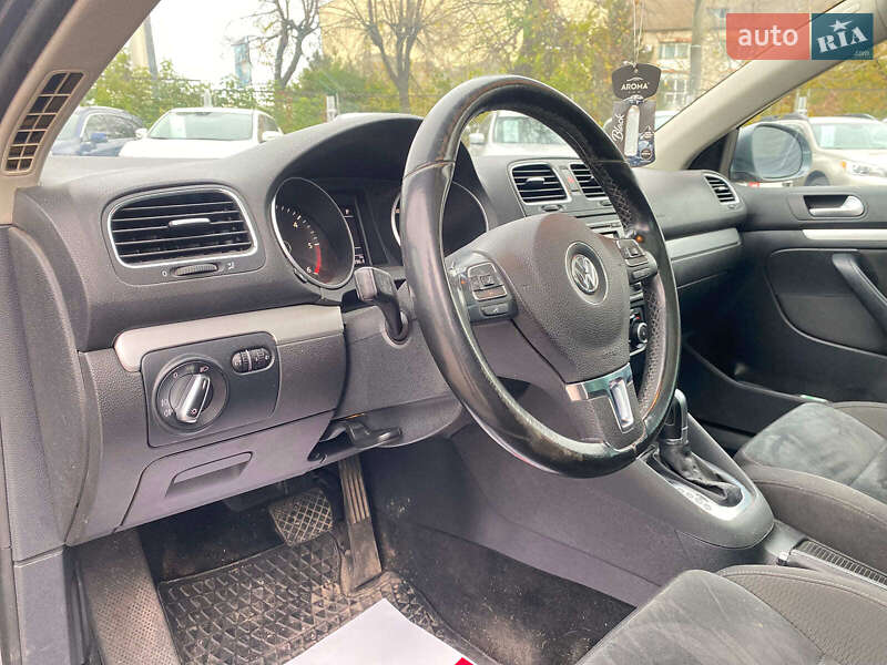 Універсал Volkswagen Golf 2011 в Вінниці