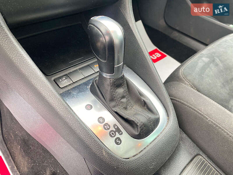 Універсал Volkswagen Golf 2011 в Вінниці