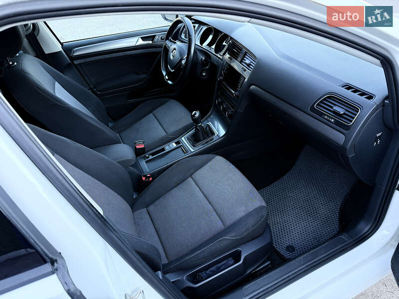 Универсал Volkswagen Golf 2014 в Львове фото 17 Универсал Volkswagen Golf 2014 в Львове