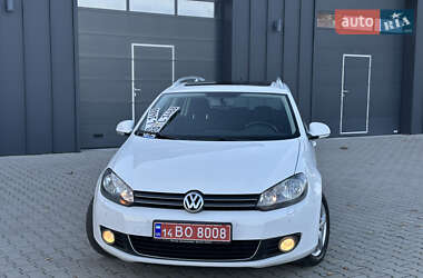 Универсал Volkswagen Golf 2010 в Нововолынске