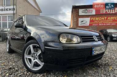 Хетчбек Volkswagen Golf 2000 в Смілі