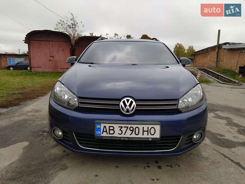 Универсал Volkswagen Golf 2012 в Казатине