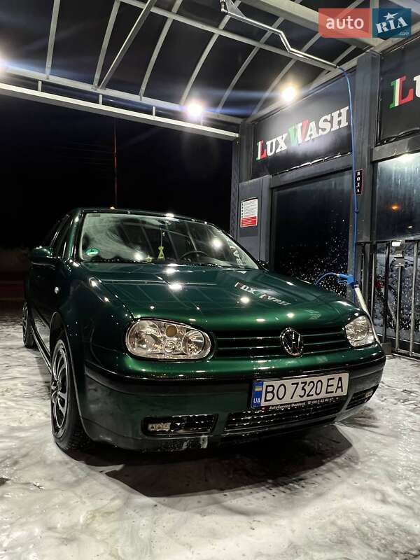 Volkswagen Golf 1998