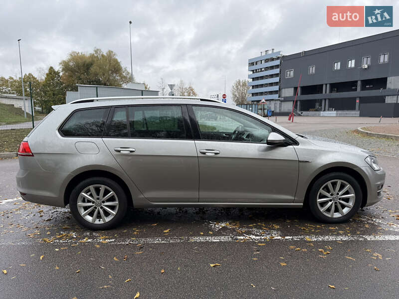 Универсал Volkswagen Golf 2016 в Киеве фото 8 Универсал Volkswagen Golf 2016 в Киеве