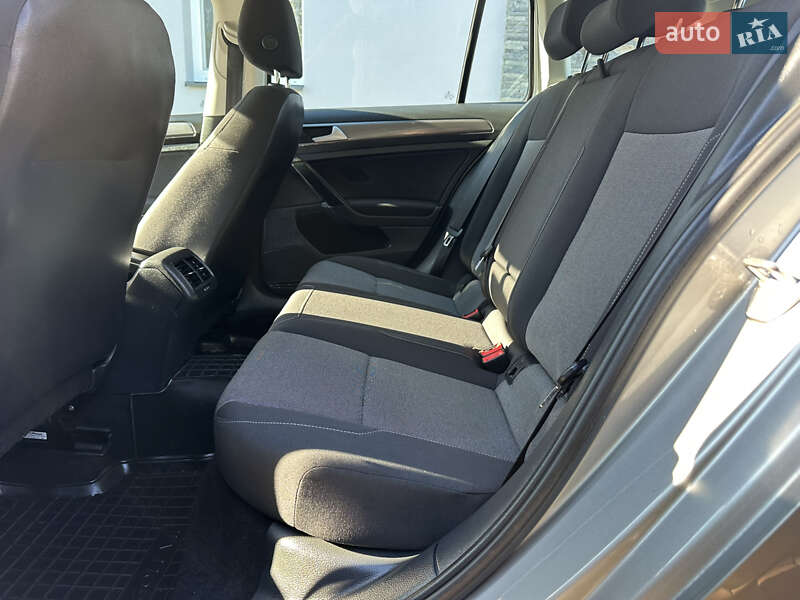 Универсал Volkswagen Golf 2015 в Лопатине фото 56 Универсал Volkswagen Golf 2015 в Лопатине