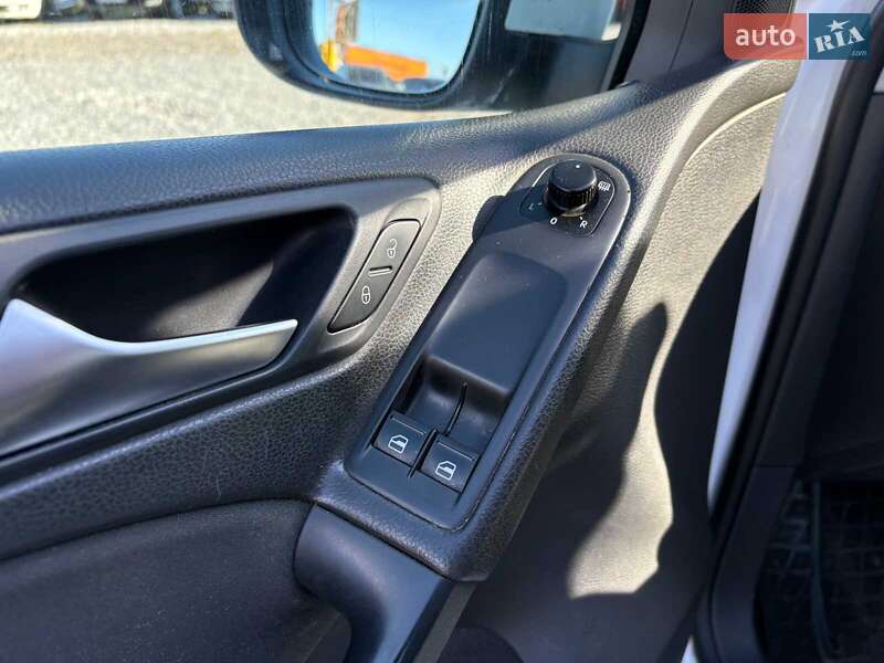 Хэтчбек Volkswagen Golf 2011 в Львове фото 10 Хэтчбек Volkswagen Golf 2011 в Львове