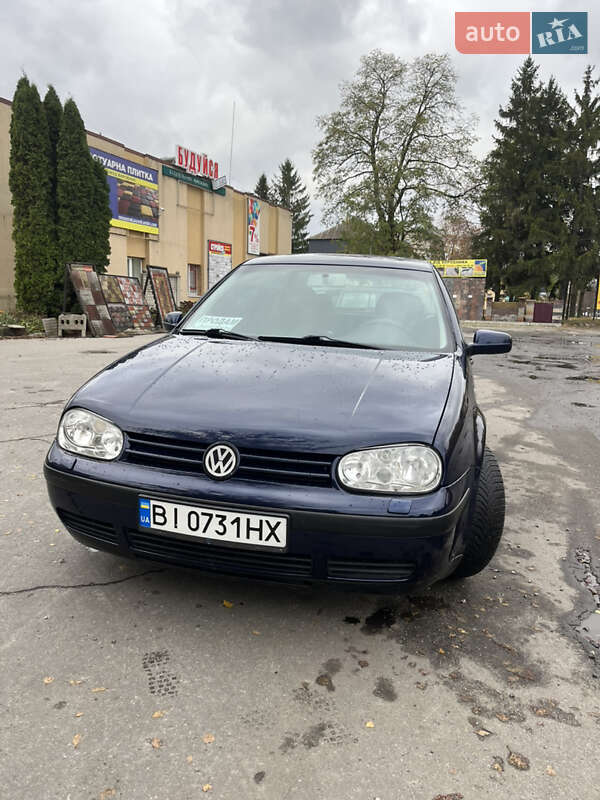 Volkswagen Golf 2000