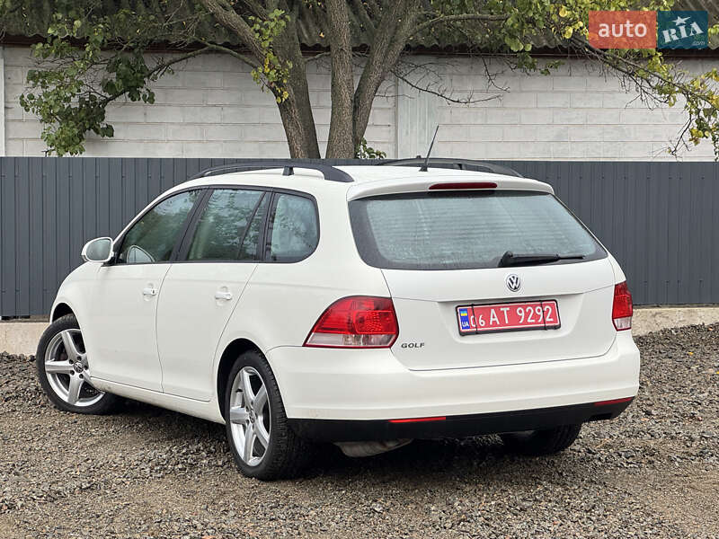 Универсал Volkswagen Golf 2008 в Смеле