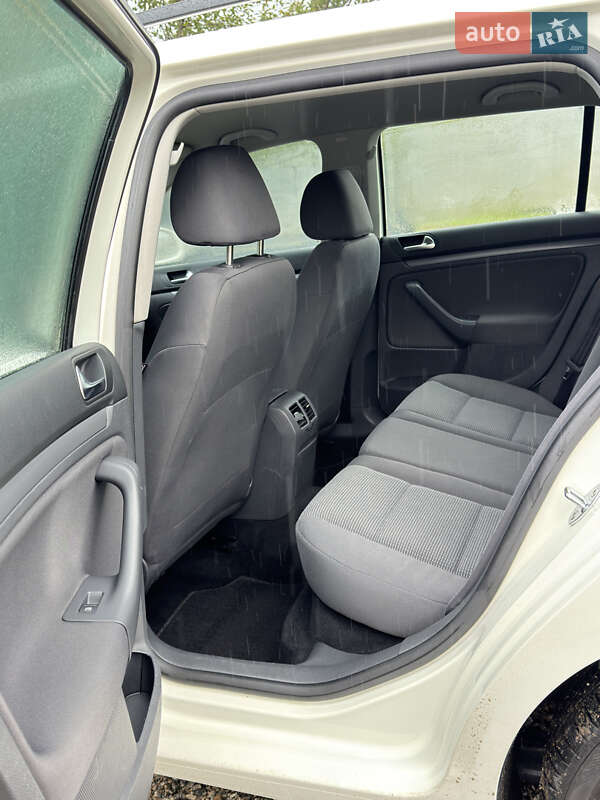 Универсал Volkswagen Golf 2008 в Смеле