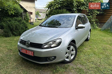 Хэтчбек Volkswagen Golf 2011 в Ровно