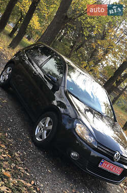 Хэтчбек Volkswagen Golf 2010 в Первомайске