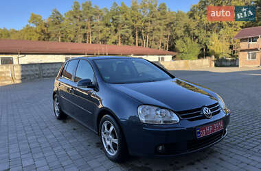 Хетчбек Volkswagen Golf 2008 в Луцьку