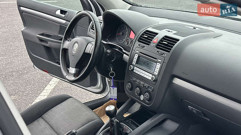 Хэтчбек Volkswagen Golf 2007 в Полтаве