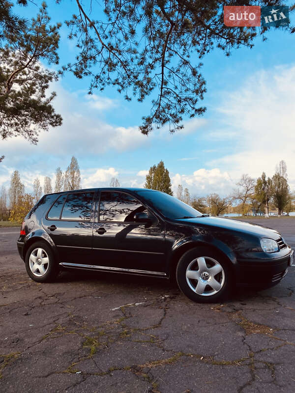 Хетчбек Volkswagen Golf 2002 в Кам'янському фото 2 Хетчбек Volkswagen Golf 2002 в Кам'янському