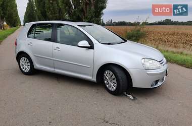 Хэтчбек Volkswagen Golf 2008 в Нежине