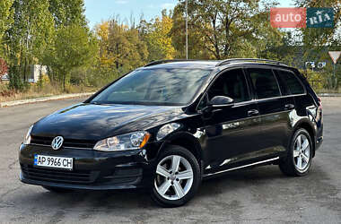 Універсал Volkswagen Golf 2015 в Дніпрі