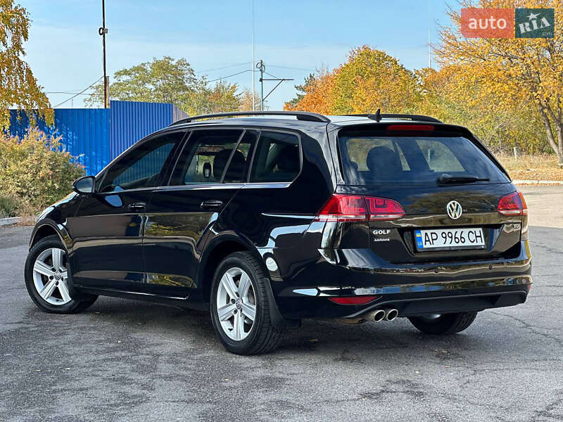 Універсал Volkswagen Golf 2015 в Дніпрі