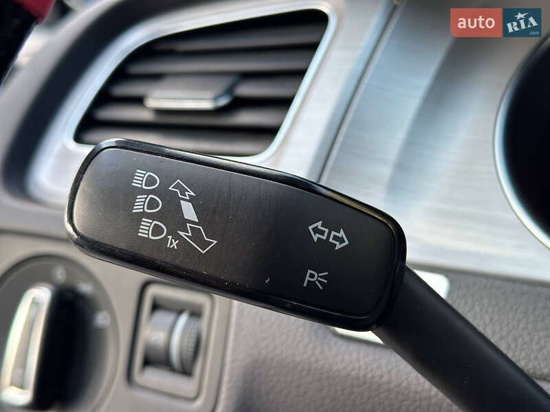 Універсал Volkswagen Golf 2015 в Дніпрі