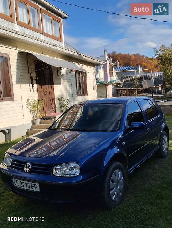 Хэтчбек Volkswagen Golf 2001 в Кутах