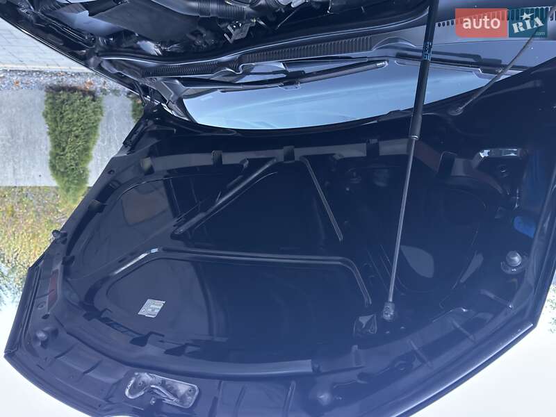 Хэтчбек Volkswagen Golf 2009 в Нововолынске