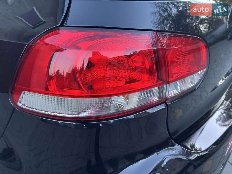 Хэтчбек Volkswagen Golf 2009 в Нововолынске