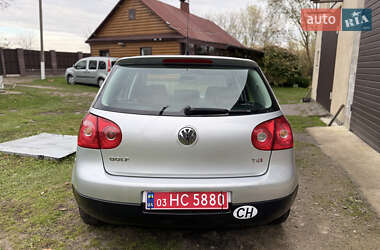 Хэтчбек Volkswagen Golf 2008 в 