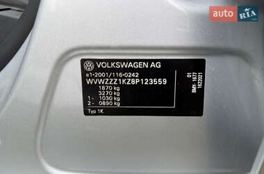 Хэтчбек Volkswagen Golf 2008 в 