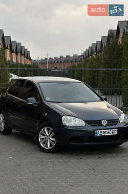 Хетчбек Volkswagen Golf 2005 в Вінниці