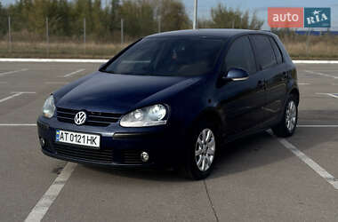 Хетчбек Volkswagen Golf 2006 в Запоріжжі