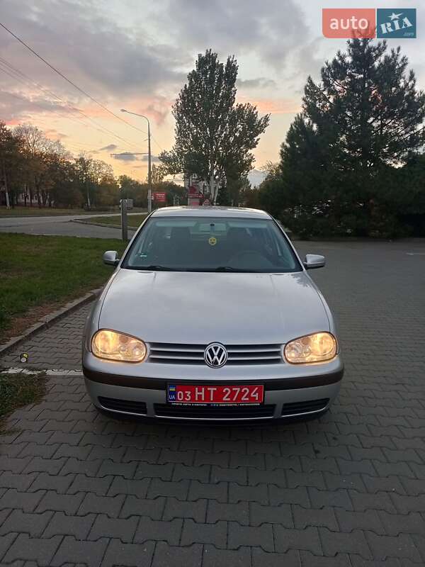 Хетчбек Volkswagen Golf 2002 в Запоріжжі фото 5 Хетчбек Volkswagen Golf 2002 в Запоріжжі