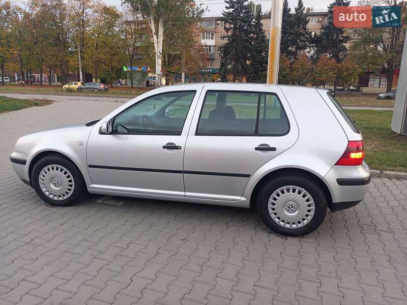 Хетчбек Volkswagen Golf 2002 в Запоріжжі фото 9 Хетчбек Volkswagen Golf 2002 в Запоріжжі