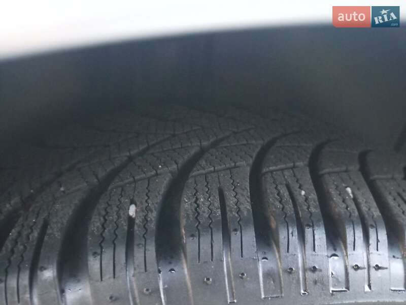 Хетчбек Volkswagen Golf 2002 в Запоріжжі фото 13 Хетчбек Volkswagen Golf 2002 в Запоріжжі