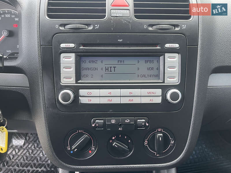 Хетчбек Volkswagen Golf 2008 в Рівному