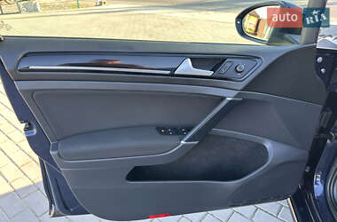Универсал Volkswagen Golf 2016 в 