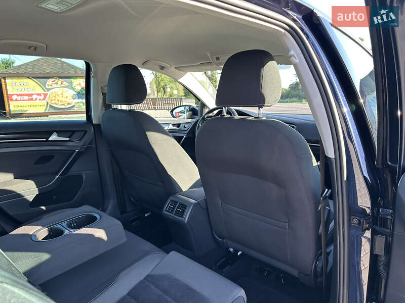 Универсал Volkswagen Golf 2016 в Лопатине фото 44 Универсал Volkswagen Golf 2016 в Лопатине
