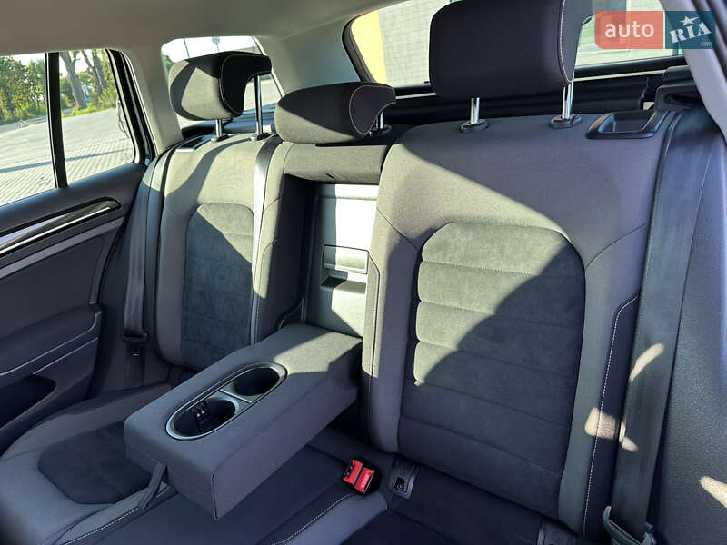 Универсал Volkswagen Golf 2016 в Лопатине фото 48 Универсал Volkswagen Golf 2016 в Лопатине