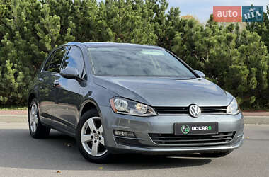 Хетчбек Volkswagen Golf 2015 в Києві