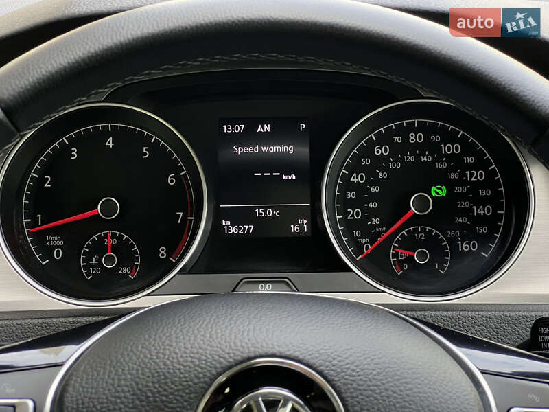 Хетчбек Volkswagen Golf 2015 в Києві фото 38 Хетчбек Volkswagen Golf 2015 в Києві