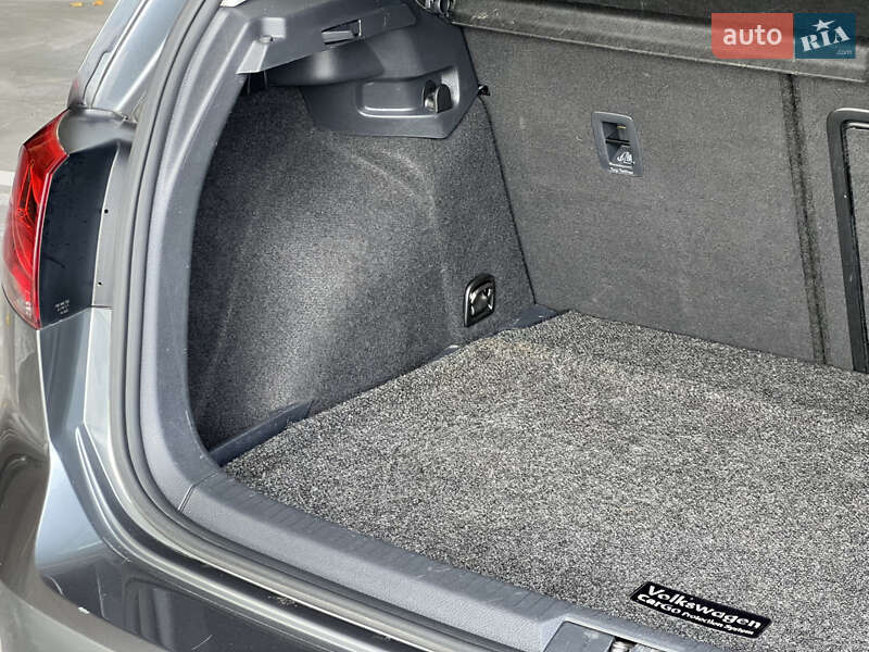 Хетчбек Volkswagen Golf 2015 в Києві фото 48 Хетчбек Volkswagen Golf 2015 в Києві