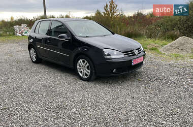 Хэтчбек Volkswagen Golf 2008 в 