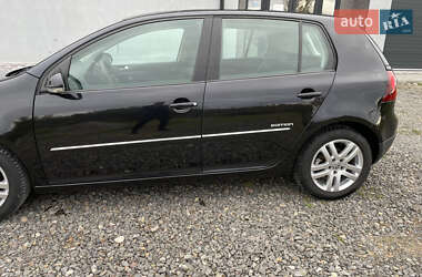 Хэтчбек Volkswagen Golf 2008 в 