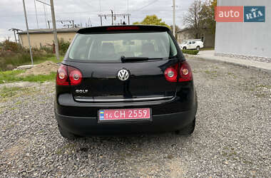 Хэтчбек Volkswagen Golf 2008 в 